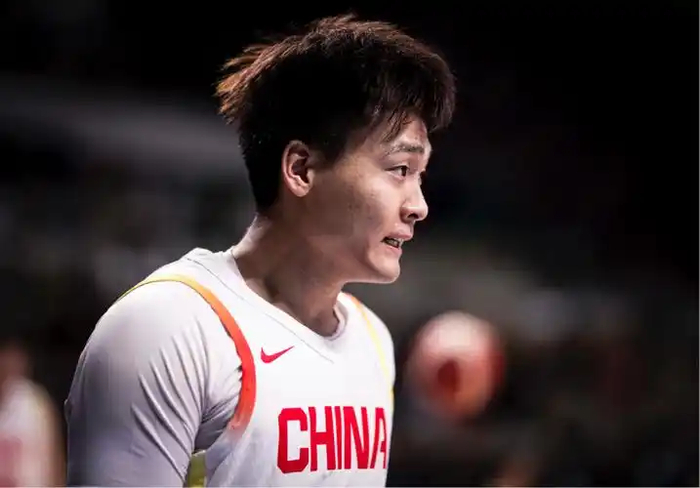 正式退出，赵睿连夜送医，原因曝光，首钢失算，努力或白费了|世预赛|首钢男篮|北京首钢|北控男篮|曾凡博_新浪体育_新浪新闻